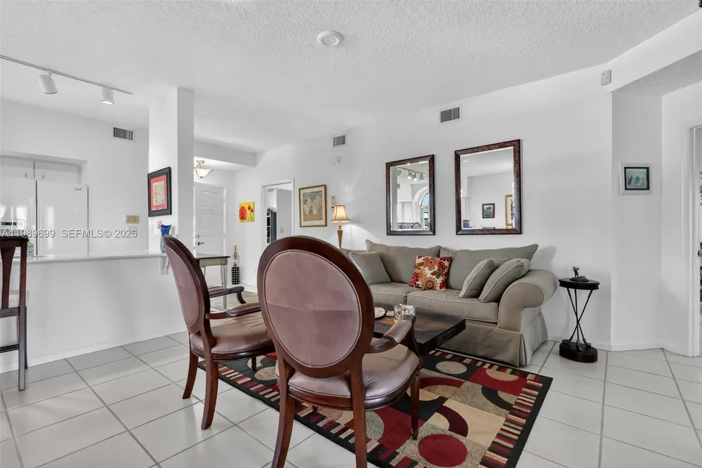 8033 Aberdeen Dr, Boynton Beach, FL 33472