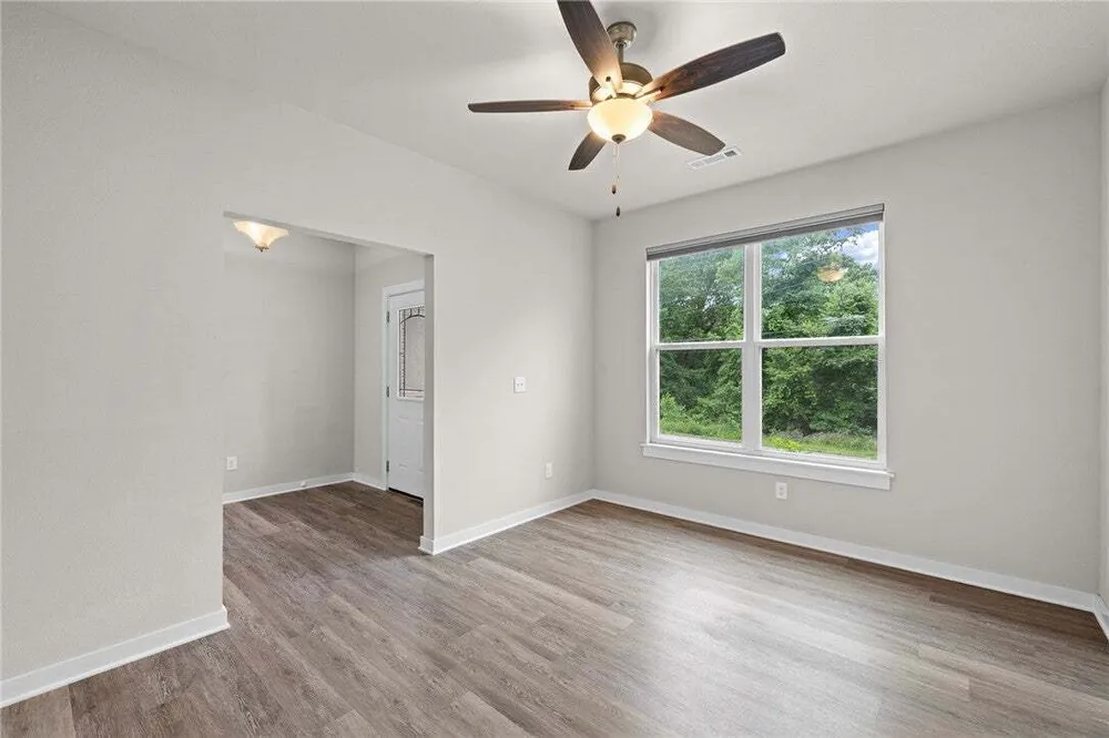 17 Worth Pl, Bella Vista, AR 72715
