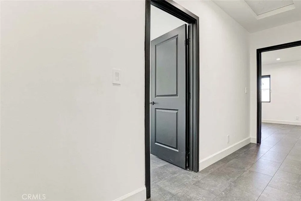 10823 Parr Ave, Sunland, CA 91040