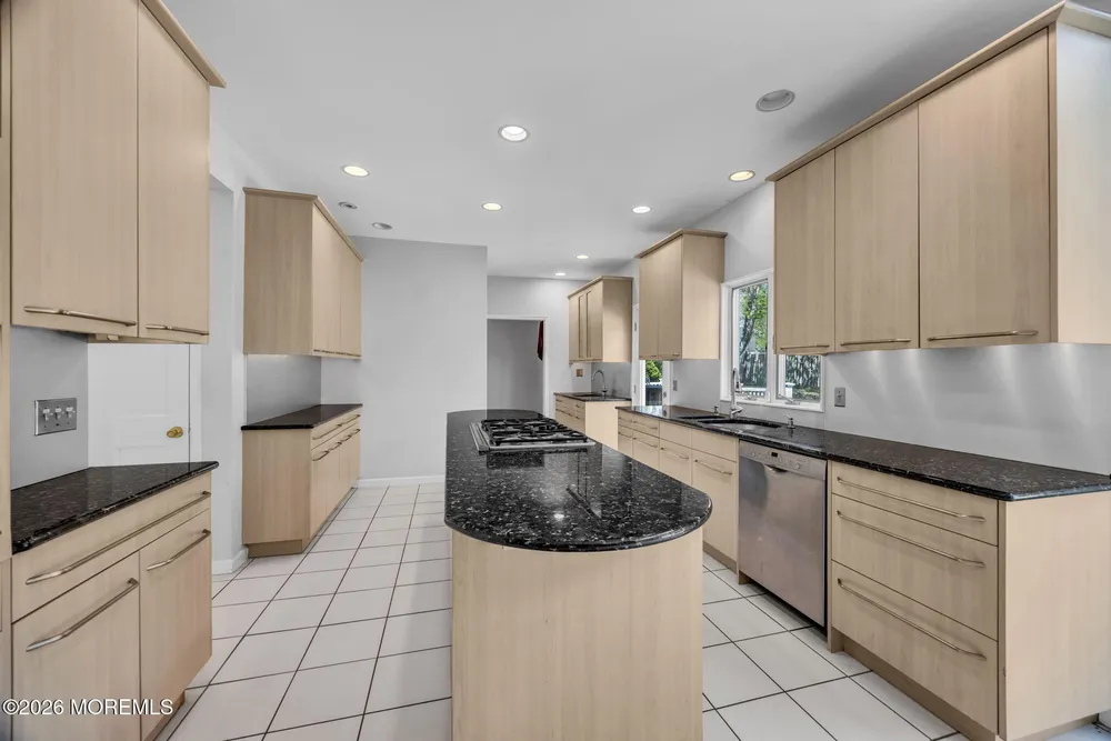 9 Violet Dr, Ocean, NJ 07712