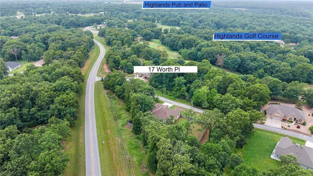 17 Worth Pl, Bella Vista, AR 72715