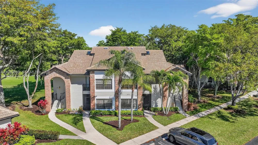 8033 Aberdeen Dr, Boynton Beach, FL 33472
