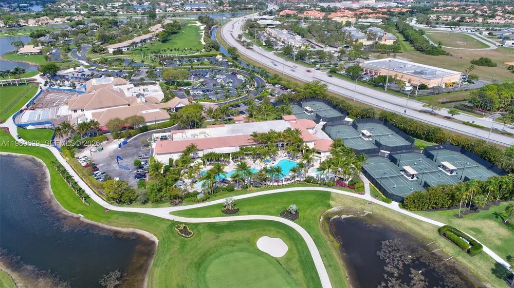8033 Aberdeen Dr, Boynton Beach, FL 33472