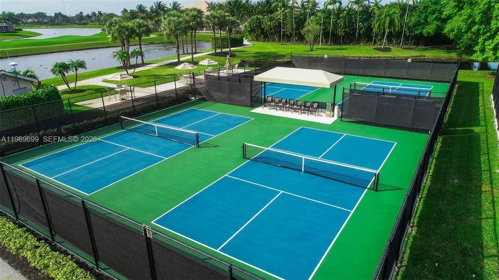 8033 Aberdeen Dr, Boynton Beach, FL 33472