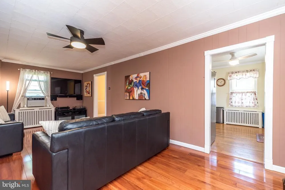 1605 N Line St, Lansdale, PA 19446