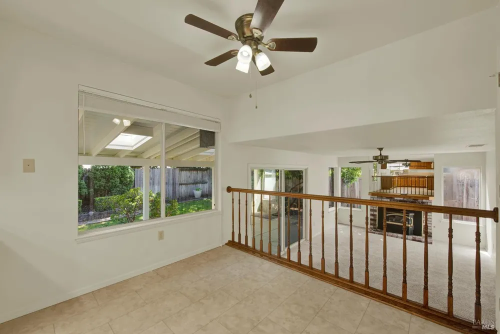 742 Violet Ln, Vacaville, CA 95687