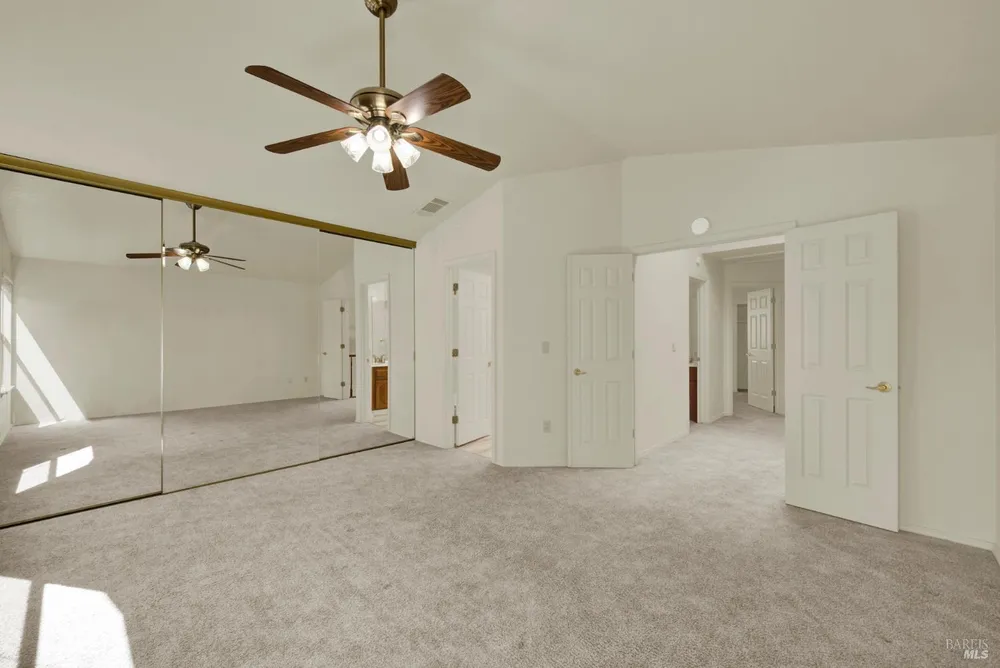 742 Violet Ln, Vacaville, CA 95687