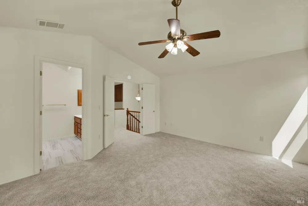 742 Violet Ln, Vacaville, CA 95687