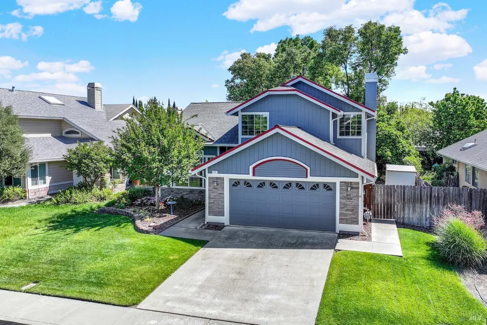 742 Violet Ln, Vacaville, CA 95687