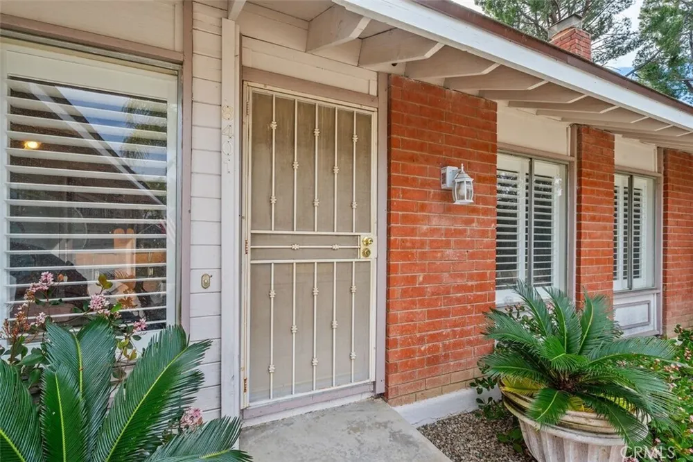 8401 Natalie Ln, West Hills, CA 91304-3125