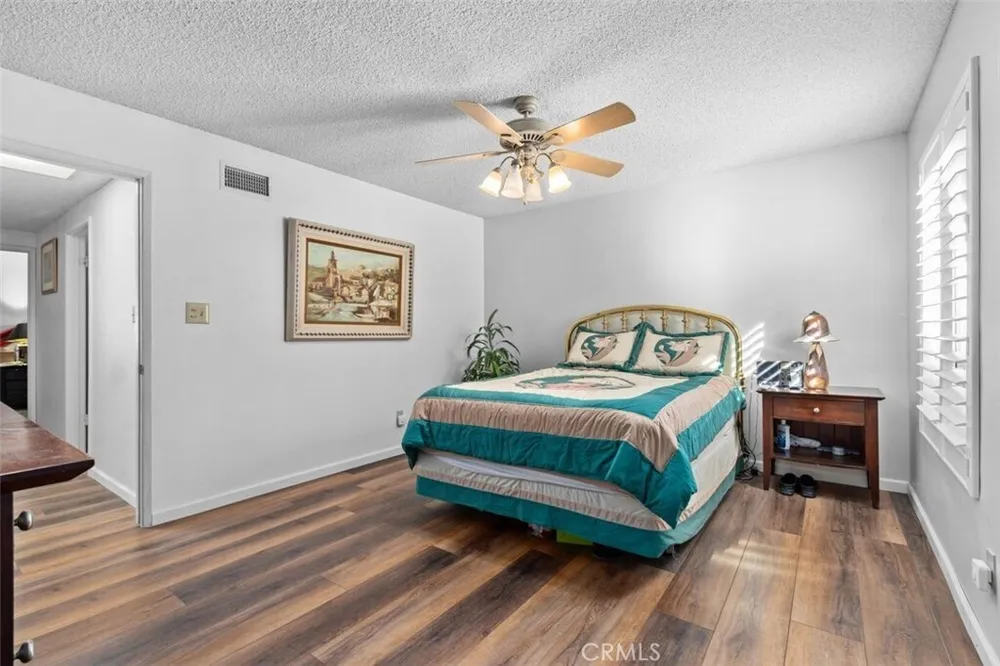 8401 Natalie Ln, West Hills, CA 91304-3125
