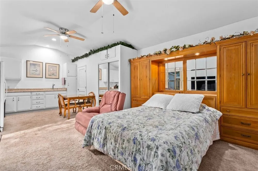 8401 Natalie Ln, West Hills, CA 91304-3125
