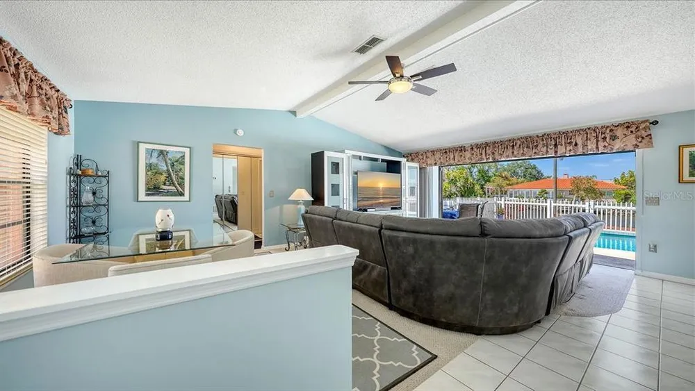 723 Portia St N, Nokomis, FL 34275