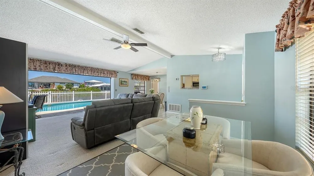723 Portia St N, Nokomis, FL 34275