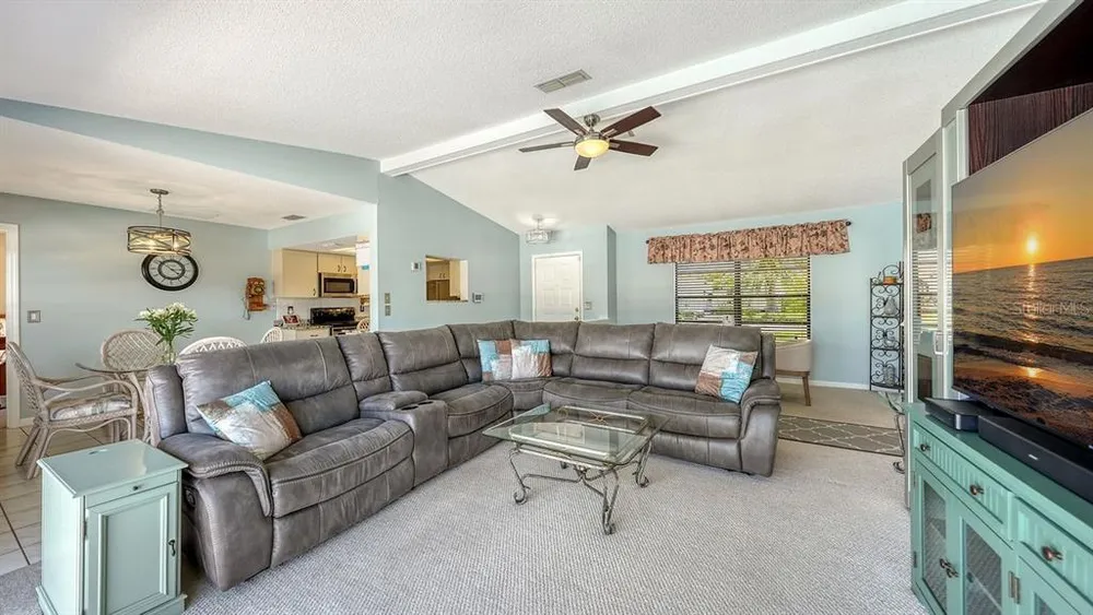 723 Portia St N, Nokomis, FL 34275