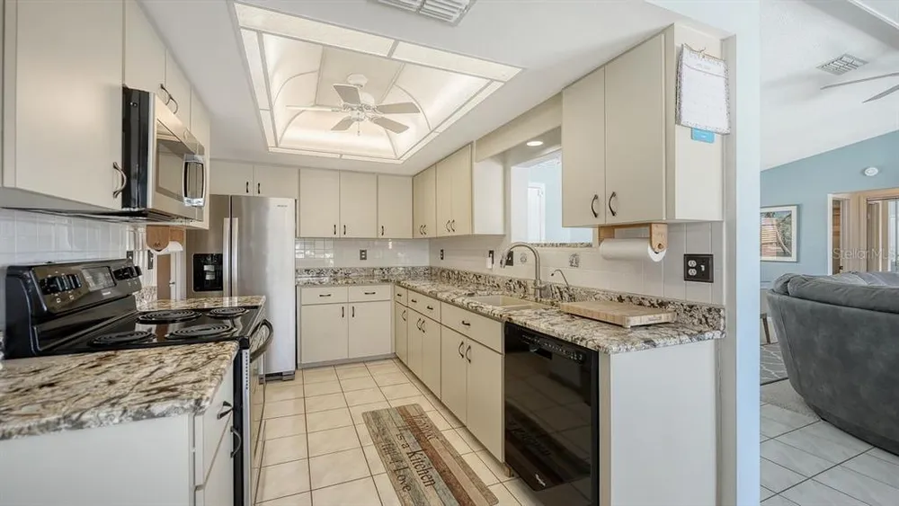 723 Portia St N, Nokomis, FL 34275