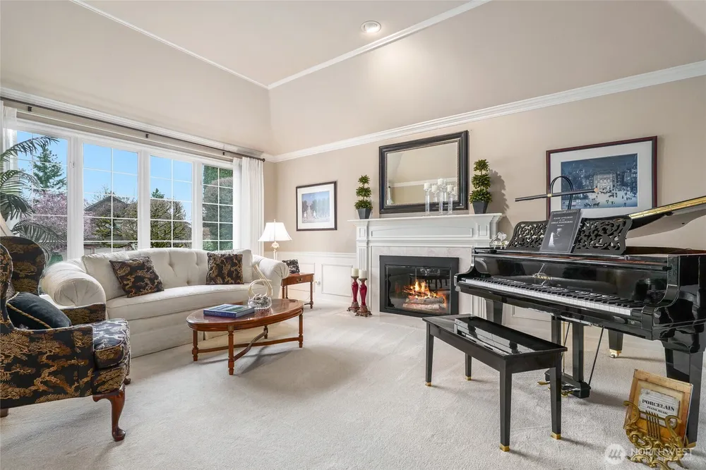22519 SE 46th Pl, Sammamish, WA 98075