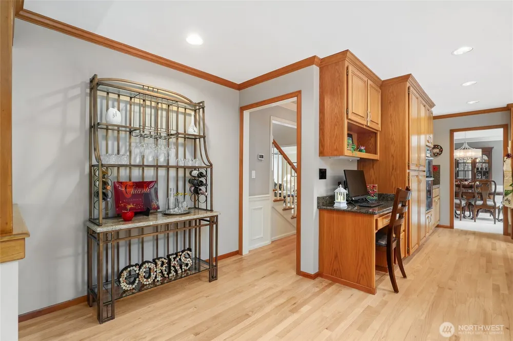 22519 SE 46th Pl, Sammamish, WA 98075