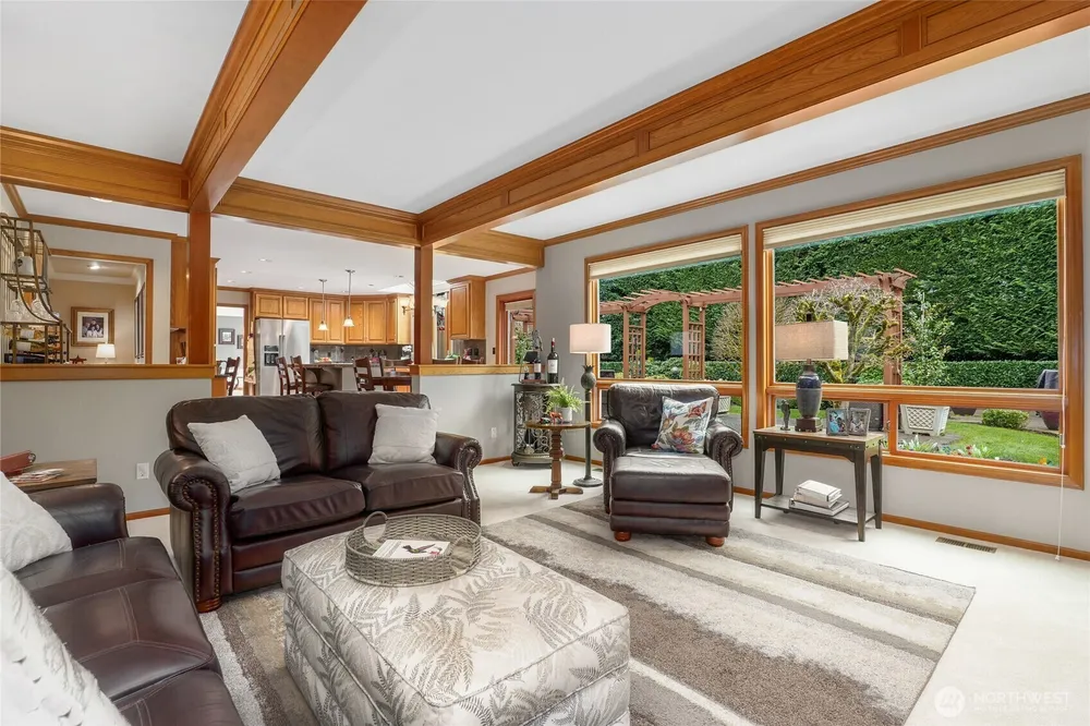 22519 SE 46th Pl, Sammamish, WA 98075
