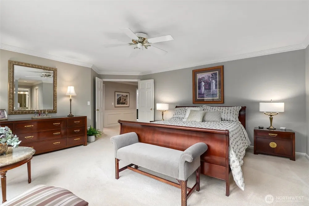 22519 SE 46th Pl, Sammamish, WA 98075