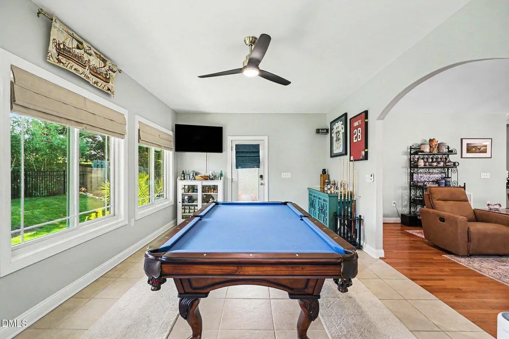 812 Canyoncreek Ln, Fuquay Varina, NC 27526