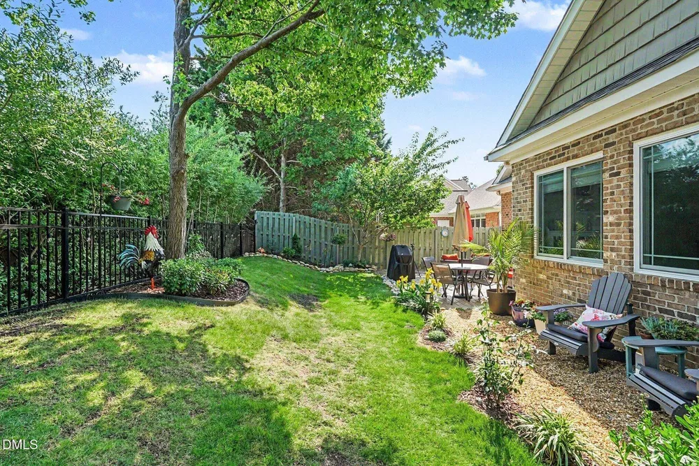 812 Canyoncreek Ln, Fuquay Varina, NC 27526