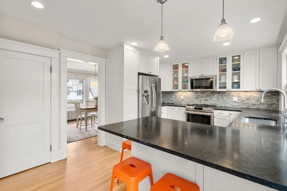 16 Preble Gardens, Belmont, MA 02478