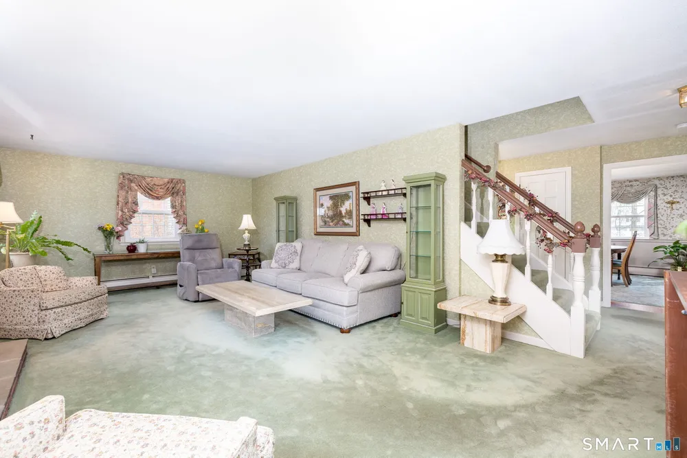 269 Pine Ln, Wethersfield, CT 06109