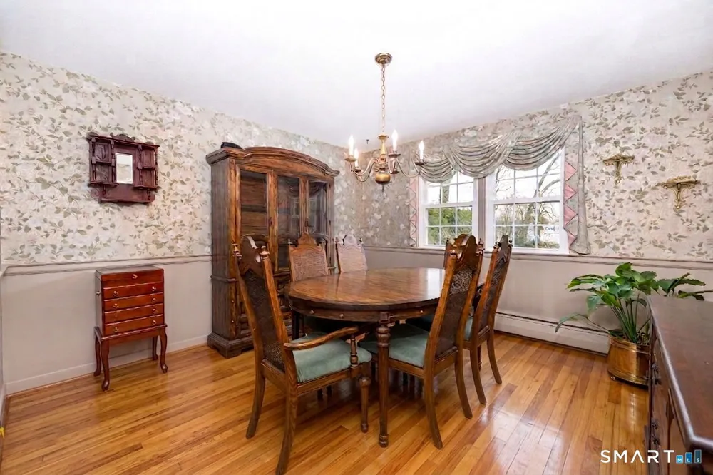 269 Pine Ln, Wethersfield, CT 06109