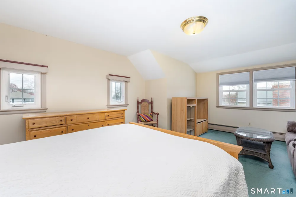 269 Pine Ln, Wethersfield, CT 06109