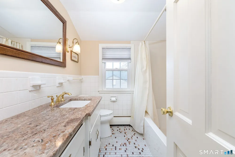 269 Pine Ln, Wethersfield, CT 06109