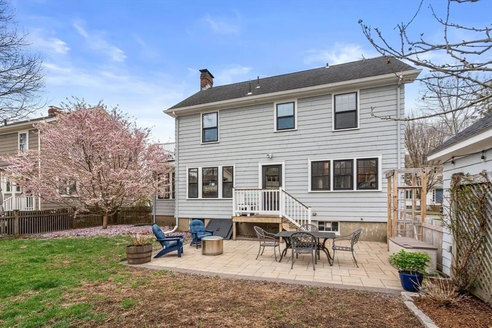 16 Preble Gardens, Belmont, MA 02478