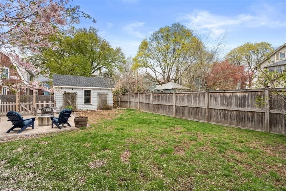 16 Preble Gardens, Belmont, MA 02478