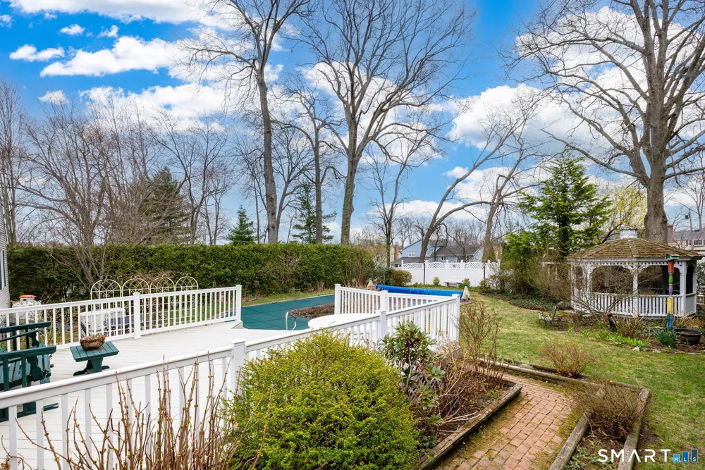 269 Pine Ln, Wethersfield, CT 06109