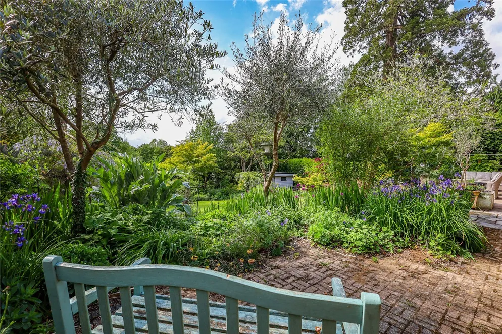 Property carousel item 30