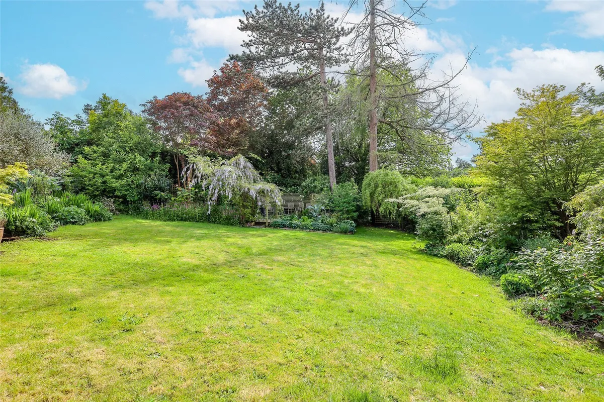 East Hill Drive, Liss, Hampshire, GU33