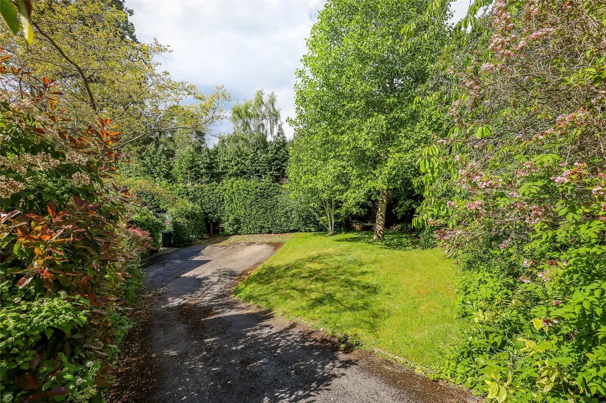 East Hill Drive, Liss, Hampshire, GU33