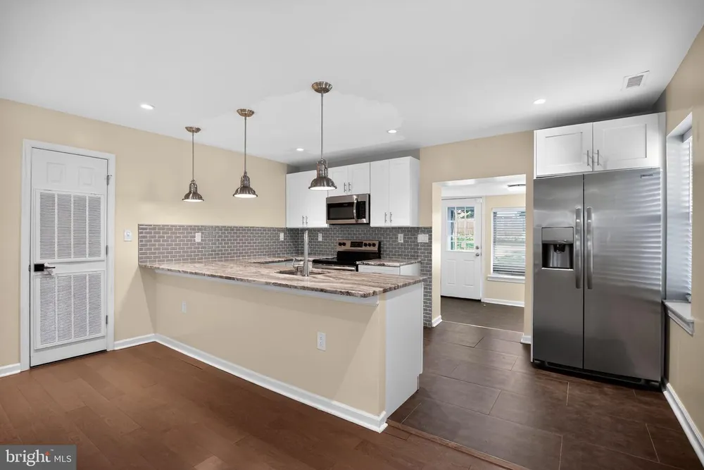 2646 Jenkintown Rd, Glenside, PA 19038