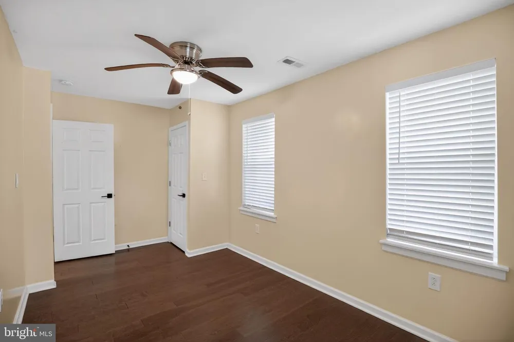 2646 Jenkintown Rd, Glenside, PA 19038