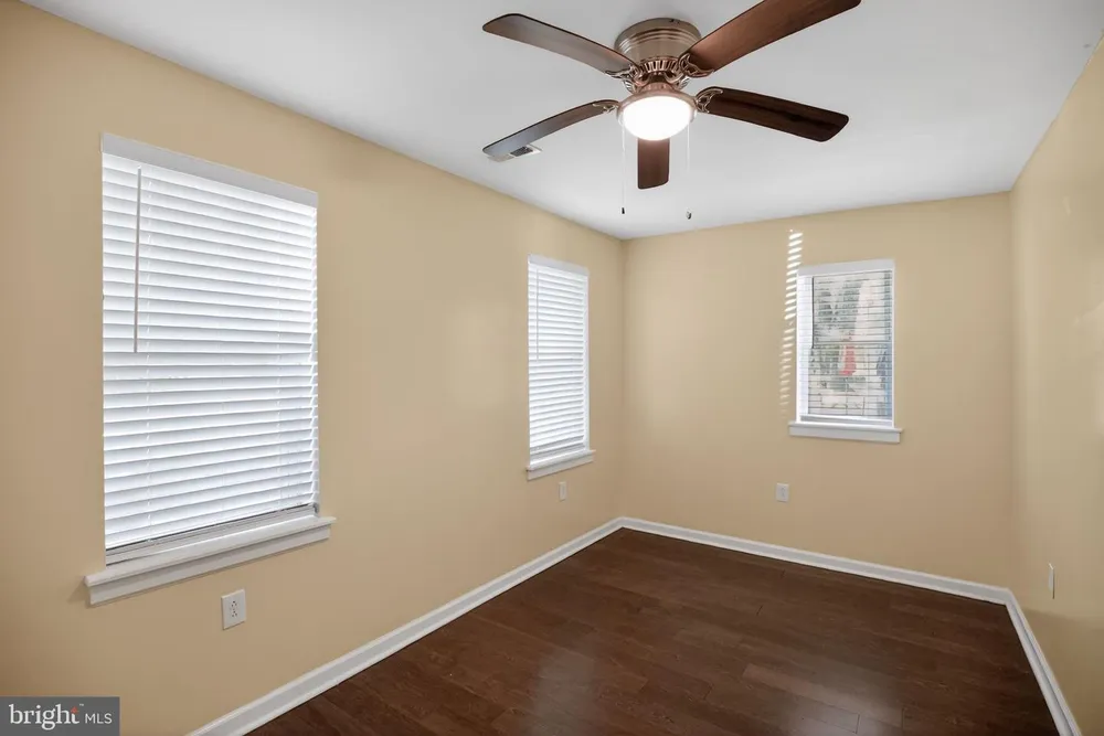 2646 Jenkintown Rd, Glenside, PA 19038
