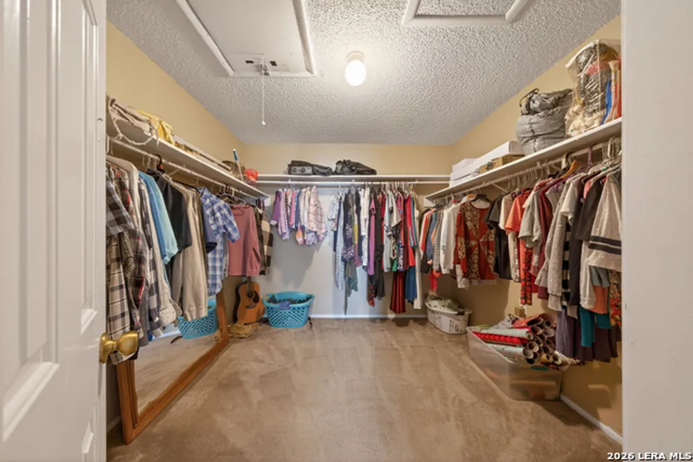 6630 Meadow Fawn Dr, Converse, TX 78109