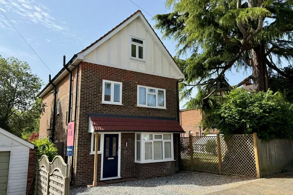 Evesham Road North, Reigate, RH2