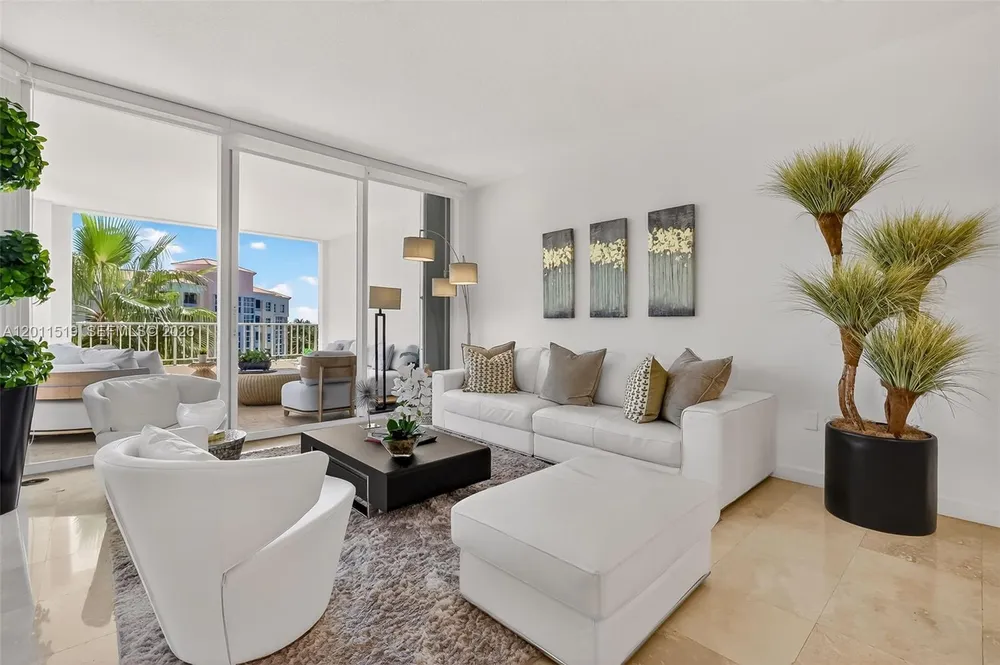 705 Crandon Blvd, Key Biscayne, FL 33149