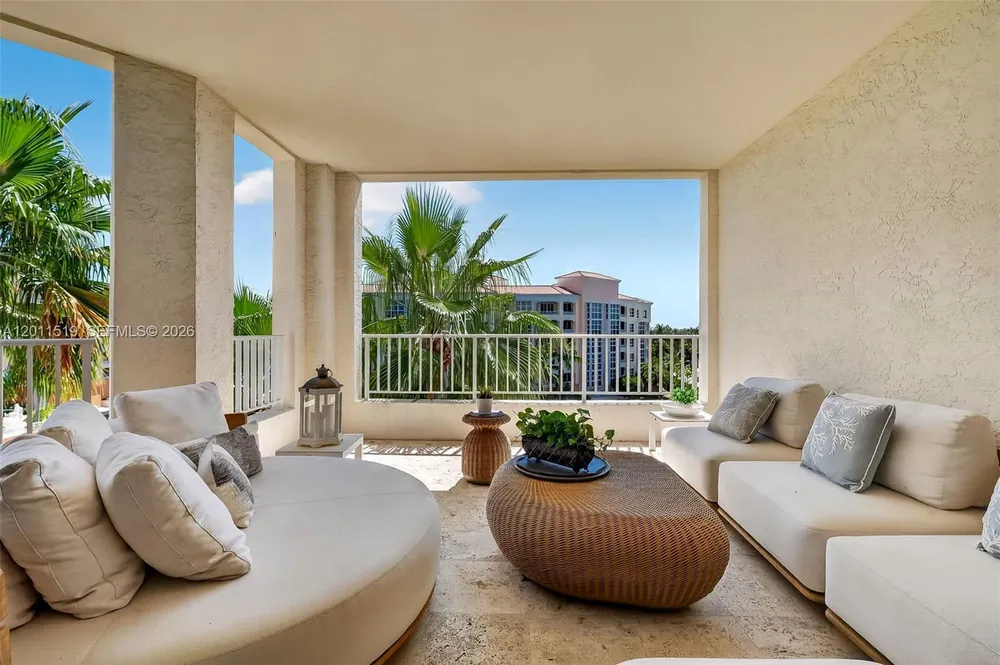 705 Crandon Blvd, Key Biscayne, FL 33149