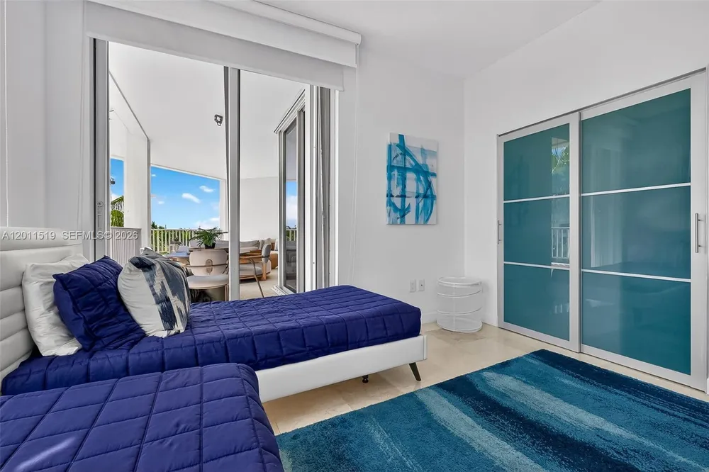 705 Crandon Blvd, Key Biscayne, FL 33149