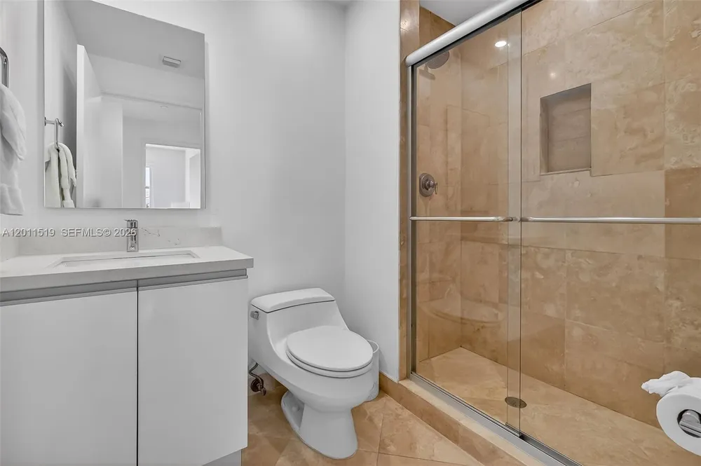 705 Crandon Blvd, Key Biscayne, FL 33149