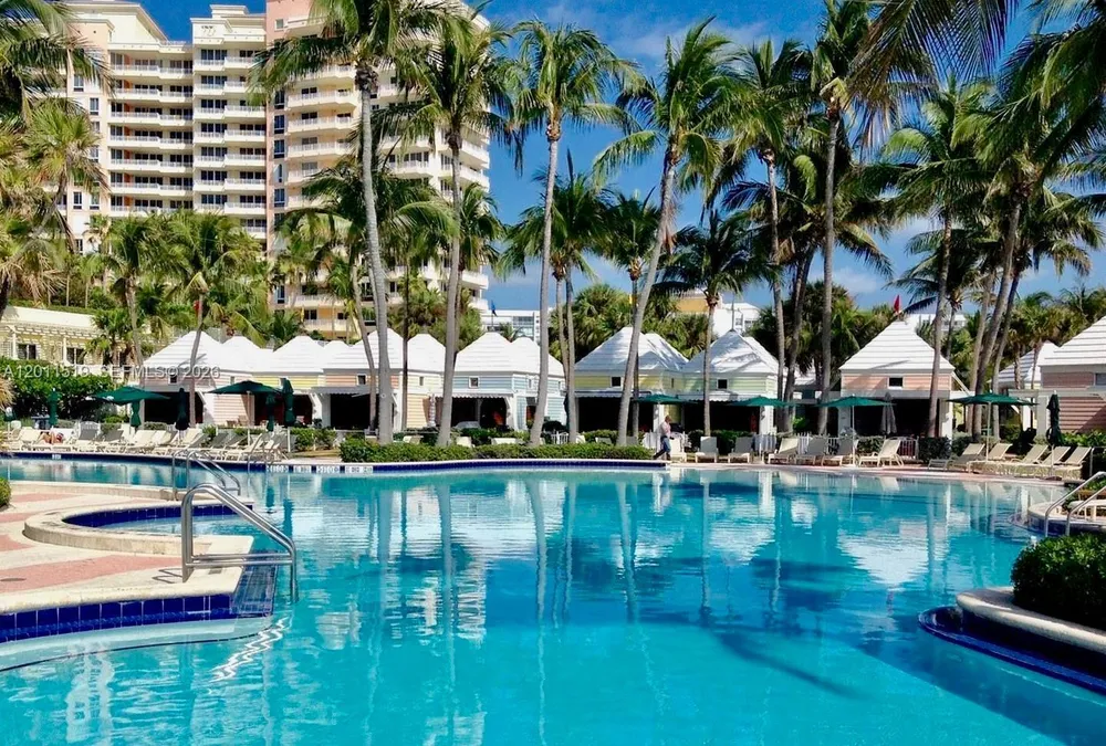 705 Crandon Blvd, Key Biscayne, FL 33149