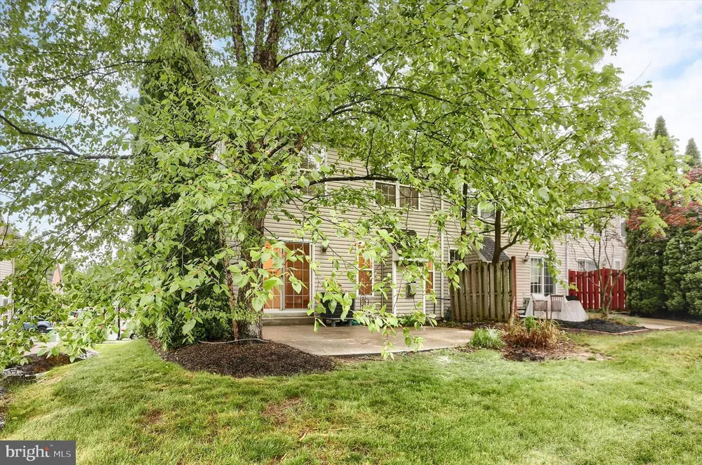1199 Cross Creek Dr, Mechanicsburg, PA 17050