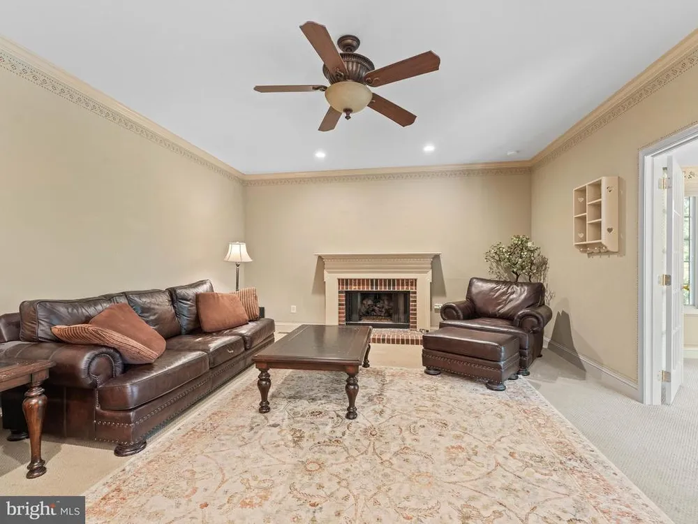 1424 Ridgewood Ln, Newtown, PA 18940