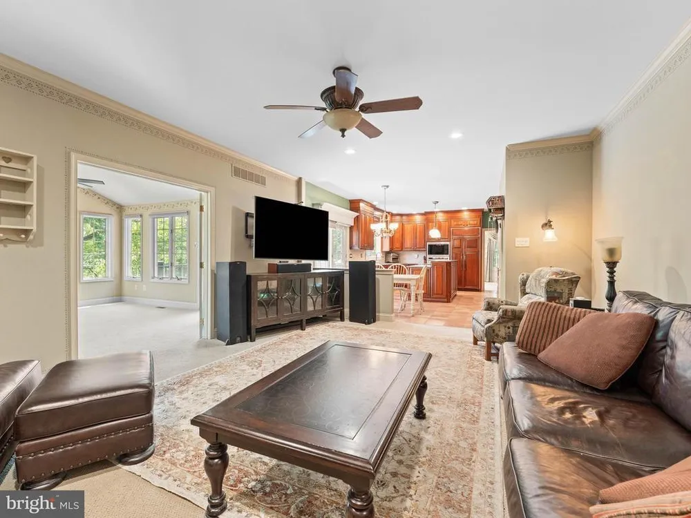 1424 Ridgewood Ln, Newtown, PA 18940